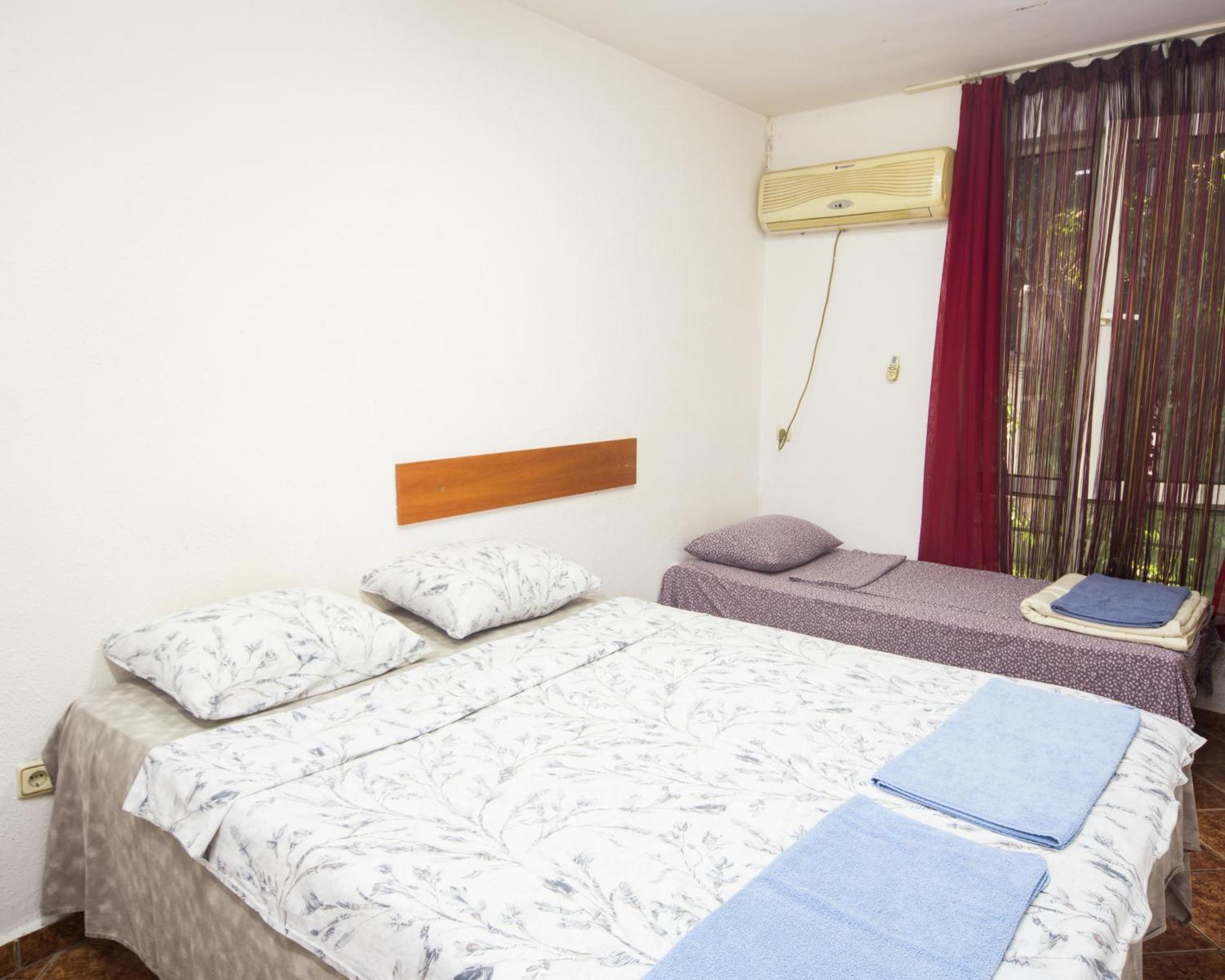 Center - Basic Flat - 10 Min To The Beach Apartment Бургас Екстериор снимка