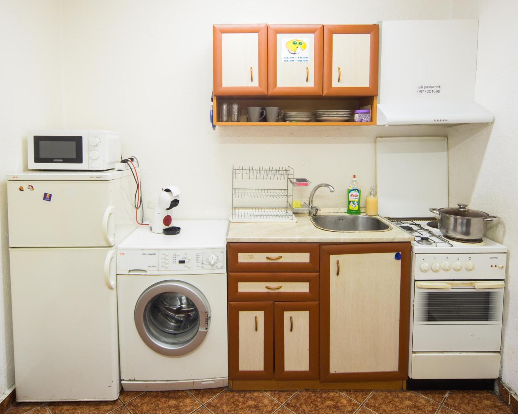 Center - Basic Flat - 10 Min To The Beach Apartment Бургас Екстериор снимка