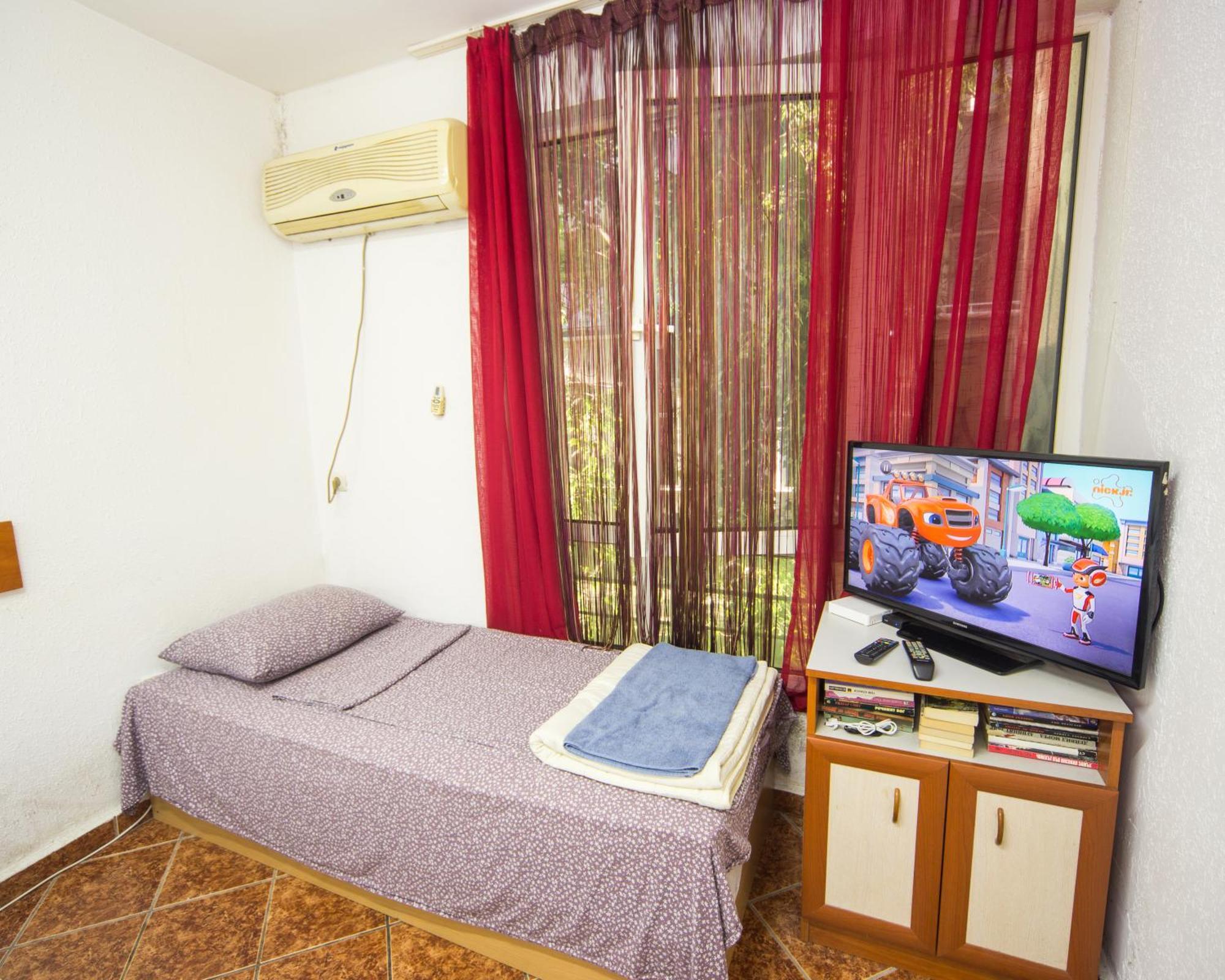 Center - Basic Flat - 10 Min To The Beach Apartment Бургас Екстериор снимка